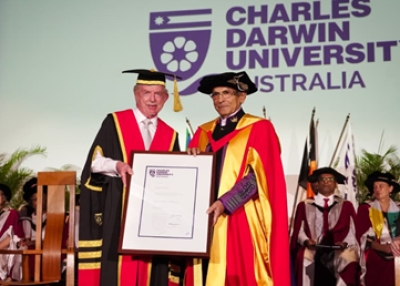 Prezidente Repúblika, José Ramos Horta simu ona doutoramentu Honoris Causa husi rai estranjeiru sira hamutuk 20 resin. Foto:Media Gabinete PR.