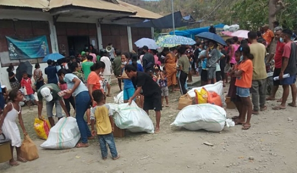 Xefe Familia hamutuk 373 hetan apoia husi SEPS no WVTL iha Aldeia 12 de Outubro. Foto:INDEPENDENTE.