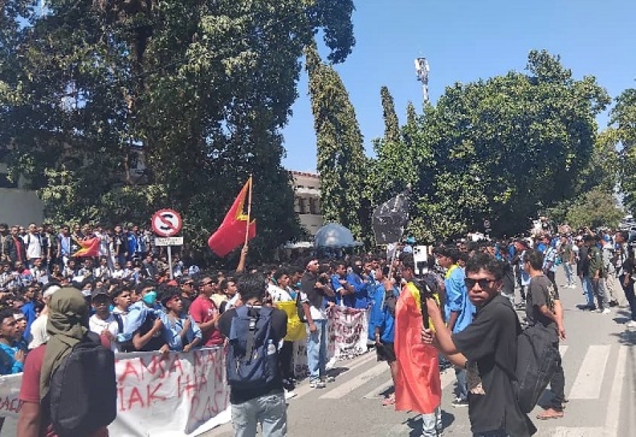 Estudante Universitariu Timor-Leste  hahú halo manifestasaun Kontra PN Sosa Tan Kareta Foun