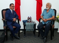 Embaixadór Extraordináriu no Plenipotensiáriu Timor-Leste Ba Repúblika Indonézia Roberto Soares hasoru malu ho Primeiru-Ministru Kay-Rala Xanana Gusmão antes ba hala&#039;o servisu iha Indonezia. Palasiu Governu, Dili, (30/07/24). Foto:Media GPM.