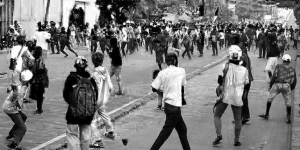 Ilustrasaun konfrontu entre grupu. FOTO: index.bhayangkaraperdana-news.com 