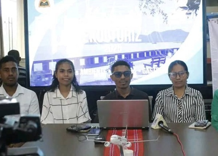 Joven voluntáriu ba festivál Ekulturiz husu Governu kontínua promove arte iha rai-laran