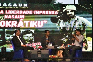 Orador sira ba diskusaun iha Forum Nasional Editorial, ne&#039;ebe hala&#039;o iha Kampu Futebol Balibo, iha ambitu selebrasaun loron nasional liberdade imprensa ba da rua no komemorasaun loron trajedia Balibo Five ba dala-49. (15/10/14). Foto:INDEPENDENTE/Domingos Gomes.