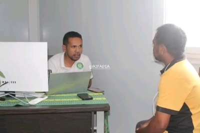 Diretór Planeamentu Operasional Eskolamentavel Laboratóriu AIFAESA, Angelo Edmundo Belo  entervisa husi Jornalista INDEPENDENTE, horseik (kinta), FOTO: Media AIFAESA.