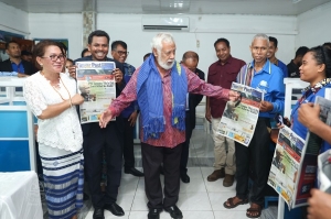 Primeiru-Ministru (PM), Kay Rala Xanana Gusmão dada lia ho Jornalista Timor Post, iha ambitu aniversariu media Diariu Timor Post ba dala-25, iha edifsiu Timor Post, Bebora, Dili, sesta ne&#039;e (28/02/25). Foto:Media GPM.