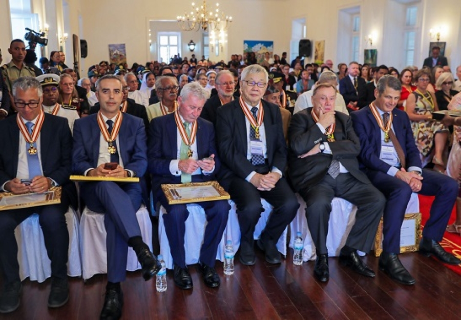 Prezidente Repúblika, José Manuel Ramos Horta, kondekora eroi inspiradór timoroan 87 no ispiradór estranjeiru 13 ho medalla orden Timor-Leste. Foto:Media PR.