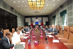 Reunaiun Konsellu Ministru Kuarta ne’e (16/07), iha Palasiu Governu, ne’ebé diriji husi Primeiru Ministru Interinu, atuál Vise Primeiru Ministru Daruak, Ministru Koordenadór Asuntu Sosial no Ministru Dezenvolvimentu Rural no Habitasaun Komunitaria. Foto: Media MCI.