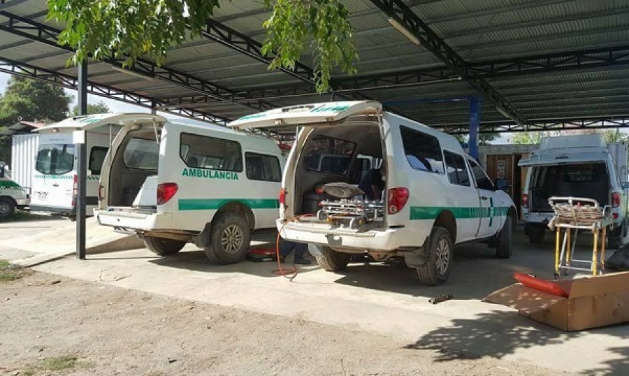 Kareta ambulansia aat para hela iha Balide. Foto:Dok/INDEPENDENTE.