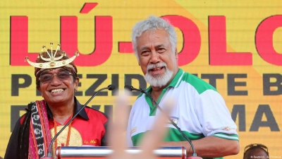 Francisco Guterres Lu Olo hamutuk ho Xanana Gusmão, durante Kampaña eleisaun prezidensial 2017. FOTO: Reuters/L. da Fonseca