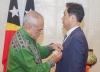 Prezidente Repúblika, José Ramos-Horta, kondekora Embaixadór Koreia Súl iha Timor Leste, King Jeong Ho, ho medalla meritu tanba Timor-Leste ho Repúblika Koreia Súl, iha relasaun bilaterál metin loos dezde tempu The International Force East Timor (INTERFET). Foto: Media Gabineti PR.