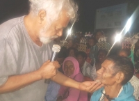 Xanana bainhira halo vizita ba komunidade iha Suku Mehara, Postu Administrativa Tutuala. Foto INDEPENDENTE.