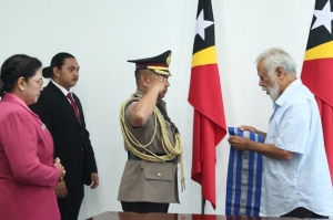 Adidu Polísia, Polisi Republik Indonesia (POLRI), iha Embaixada Repúblika Indonézia (KBRI) Díli, Timor Leste, Komissáriu Xefe Polísia, Don Gaspar da Costa hala’o despedida ho Primeiru-Ministru (PM), Kay Rala Xanana Gusmão tanba misaun remata ona.(28/02/25). Foto:Media GPM.