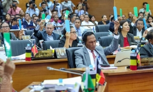 Deputadu Bankada FRETILIN vota abstensaun ba Proposta Lei OJE 2025 iha faze jeneralidade, iha Parlamentu Nasional, sesta (08/11/24). Foto:Media GPM.